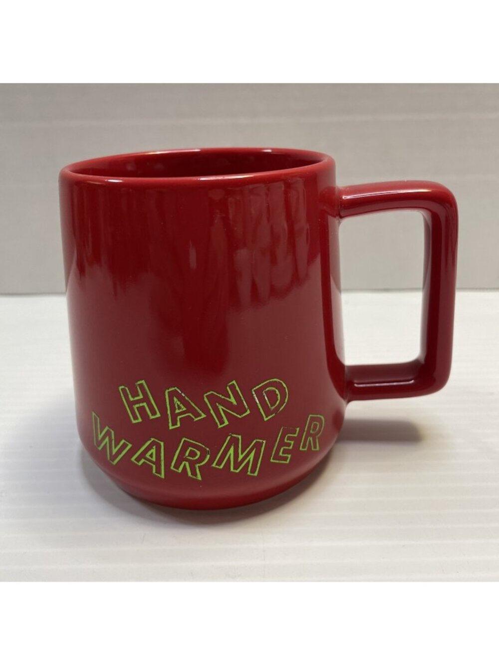 Starbucks Red Hand Warmer 12oz Coffee Mug Holiday Christmas 2019 Winter - EUC
